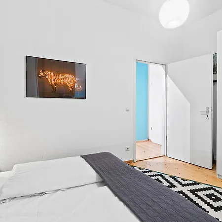 33 Efg Schoenhauser Allee Mit Balkon