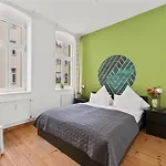 公寓 33 Efg Schoenhauser Allee Mit Balkon 柏林