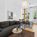 公寓 33 Efg Schoenhauser Allee Mit Balkon *