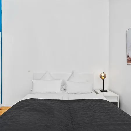 33 Efg Schoenhauser Allee Mit Balkon *