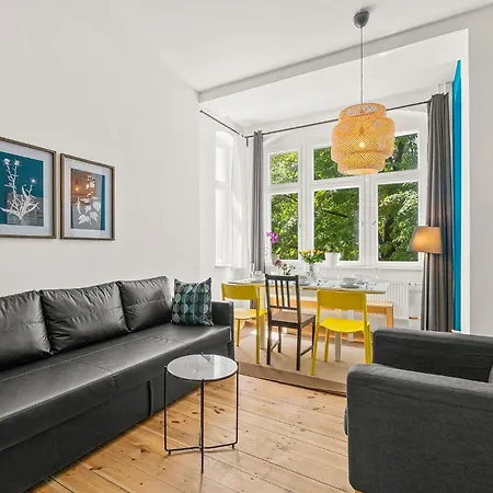 33 Efg Schoenhauser Allee Mit Balkon דירה