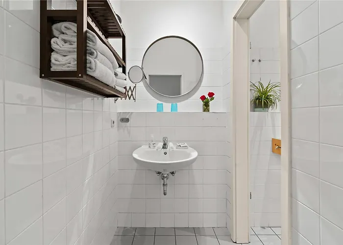 33 Efg Schoenhauser Allee Mit Balkon * Berlin