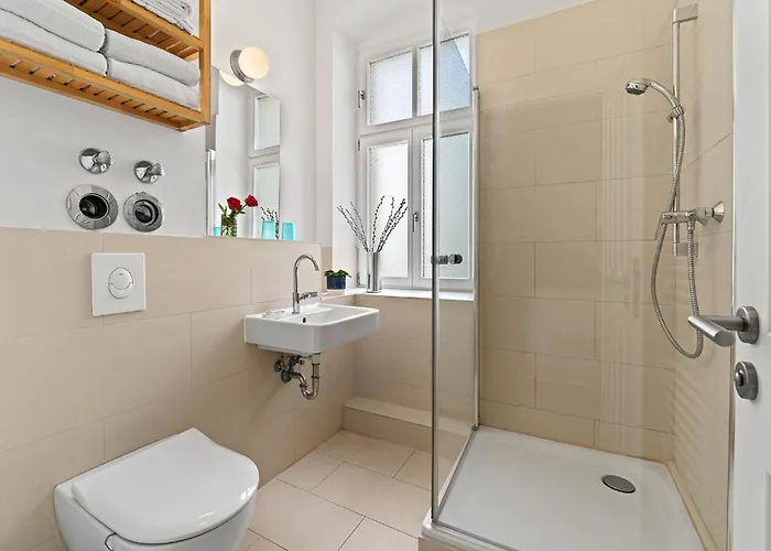 33 Efg Schoenhauser Allee Mit Balkon דירה ברלין