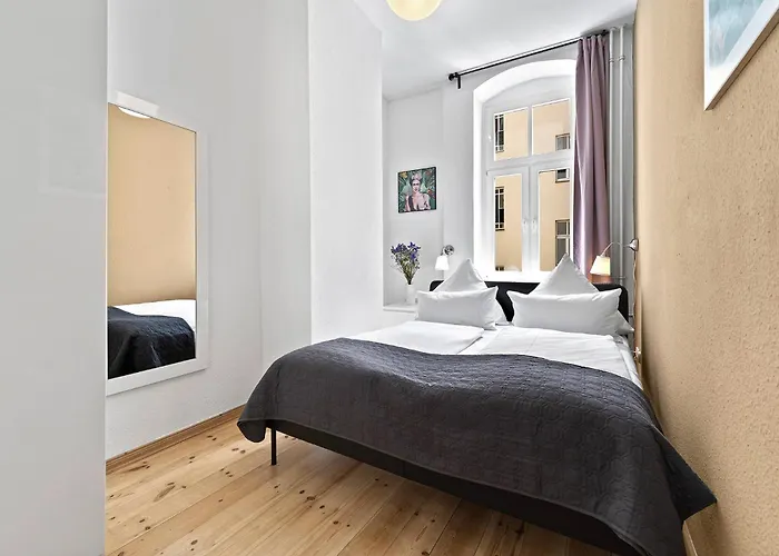 דירה 33 Efg Schoenhauser Allee Mit Balkon ברלין