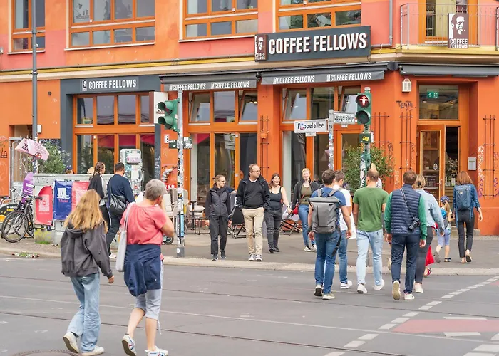 33 Efg Schoenhauser Allee Mit Balkon Berlim