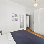 33 Efg Schoenhauser Allee Mit Balkon Lägenhet