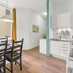 33 Efg Schoenhauser Allee Mit Balkon