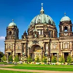 33 Efg Schoenhauser Allee Mit Balkon