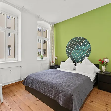 Apartamento 33 Efg Schoenhauser Allee Mit Balkon Berlín