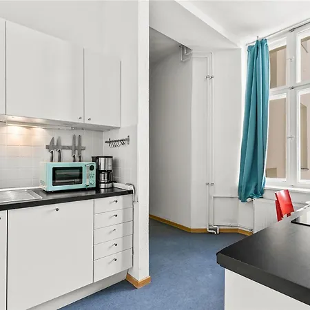 33 Efg Schoenhauser Allee Mit Balkon Berlín