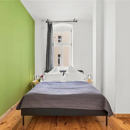 Apartamento 33 Efg Schoenhauser Allee Mit Balkon Berlín