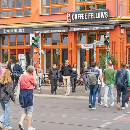 33 Efg Schoenhauser Allee Mit Balkon Berlín