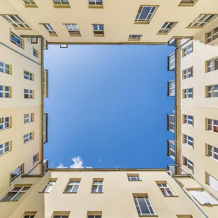 33 Efg Schoenhauser Allee Mit Balkon * 柏林